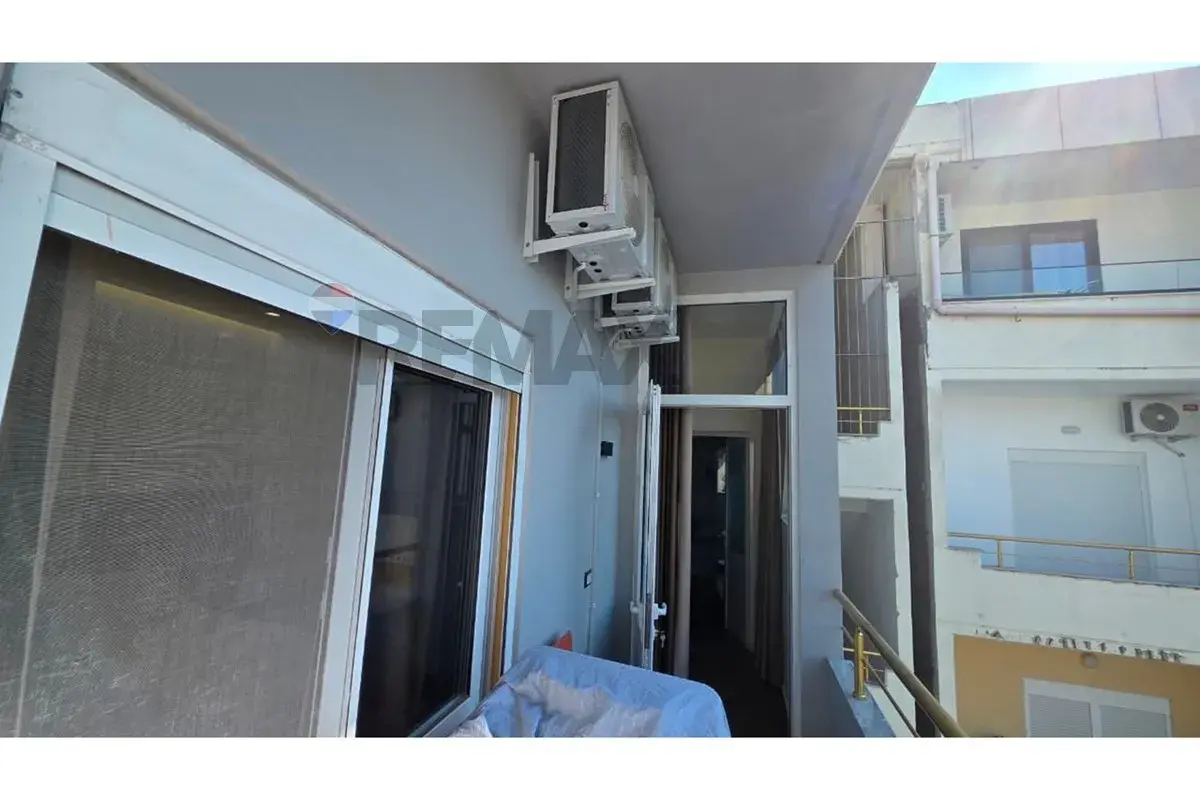 Ballkoni, apartament 1+1 me qira në Lungomare, Vlorë