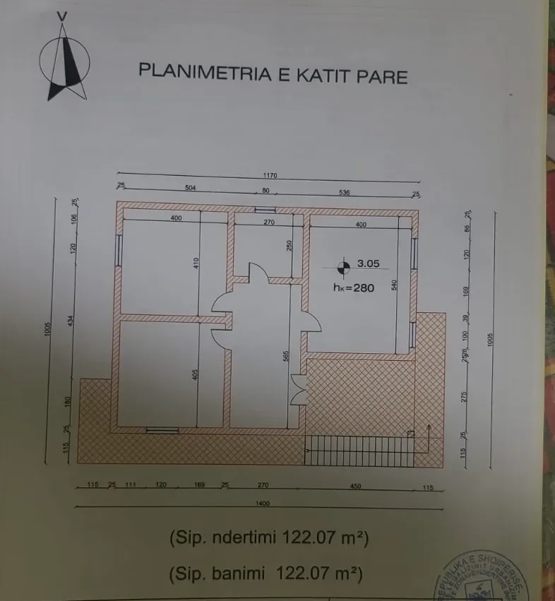 Floor plan: Renovated 4+2+2 villa in Berat